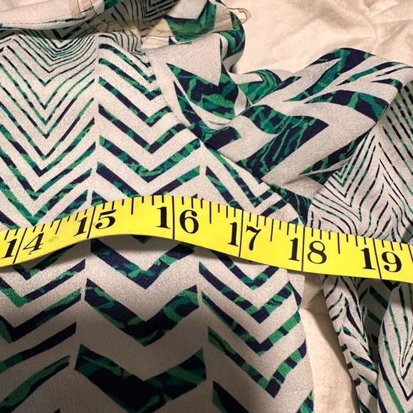Charlotte Russe‎ Teal Chevron Long Sleeve Dress - Picture 10 of 10